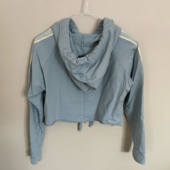 Illa Illa Cropped Hoodie Light Blue Size Medium - Picture 2 of 10